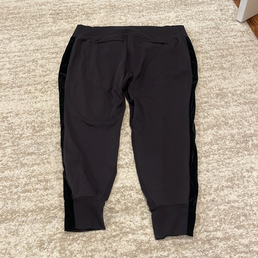 ATHLETA Venice Velvet Stripe Jogger, Size 2X - Picture 9 of 15
